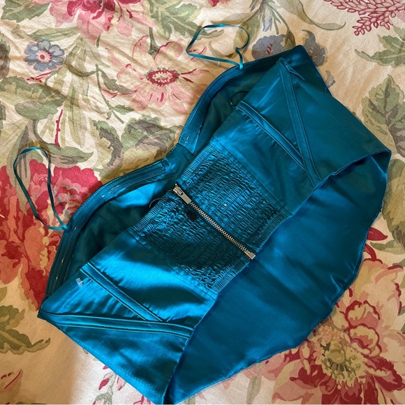 GARAGE Size Medium Corset Top Satin Green Turquoise Boned Zip Back $88 NEW - Picture 7 of 16